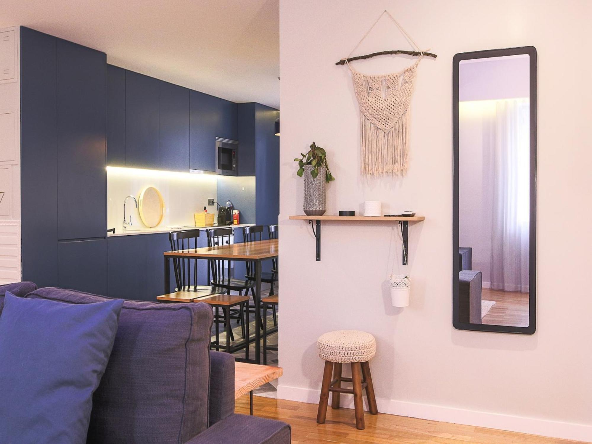 Modern For 13 Guests Porto