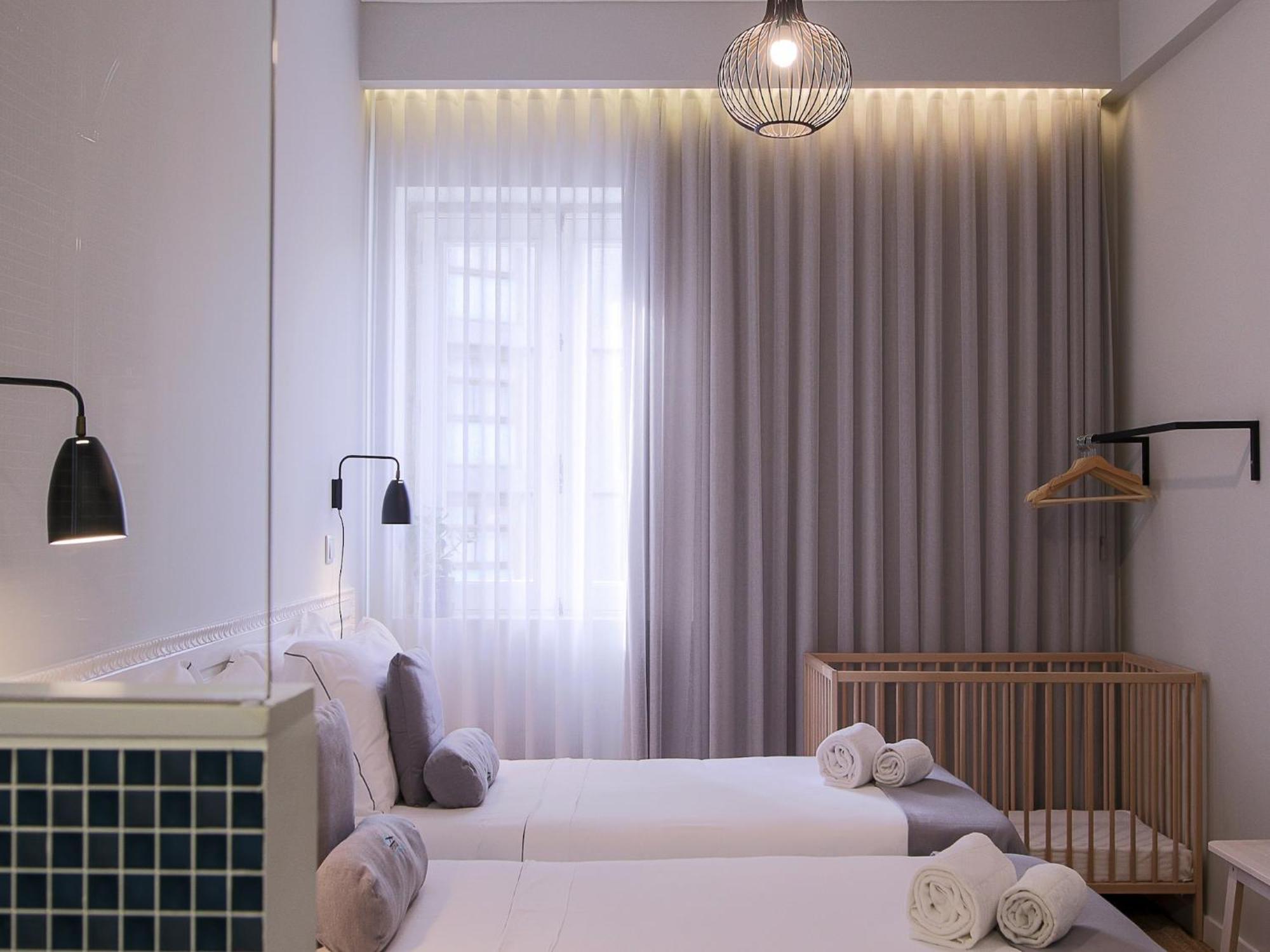Modern For 13 Guests Apartment Porto